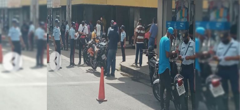 Policía estadal realizó operativo de seguridad en el centro de Maturín