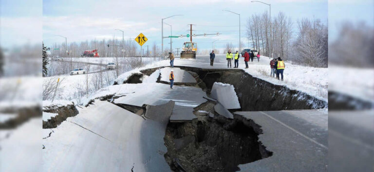 Sismo de magnitud 8.2 sacudió la costa de Alaska la noche de este miércoles