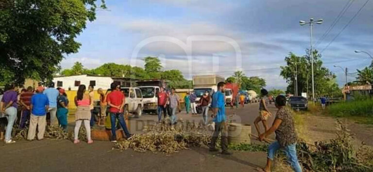 En Cachipo protestaron por falta de agua potable