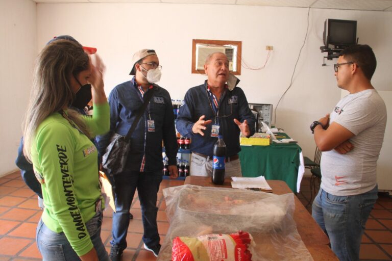 Realizan inspección sanitaria en comercios y carnicerías de Cedeño