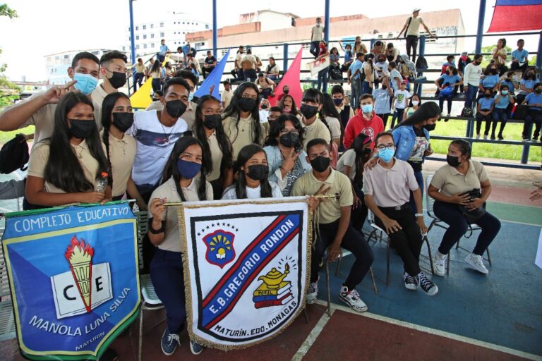 Más de 80 mil alumnos monaguenses debaten proyecto de ley de participación estudiantil