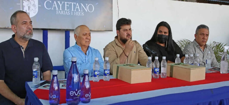 Luna refuerza alianza con el sector privado de Santa Bárbara