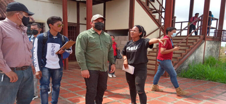 Alcalde Cedeño realizará mejoras en la Universidad Ludovico Silva