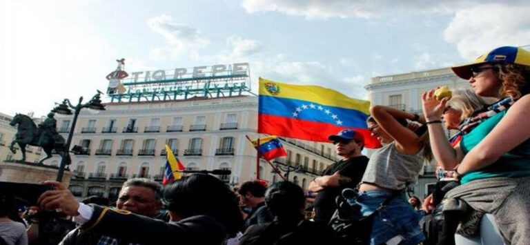 Cerca de 100 mil venezolanos podrán convertirse en españoles por “Ley de Nietos”