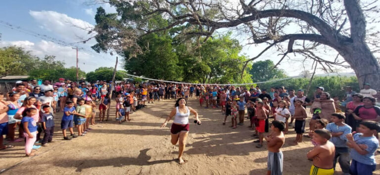 Propios y visitantes disfrutaron la Semana Mayor en balnearios de Cedeño