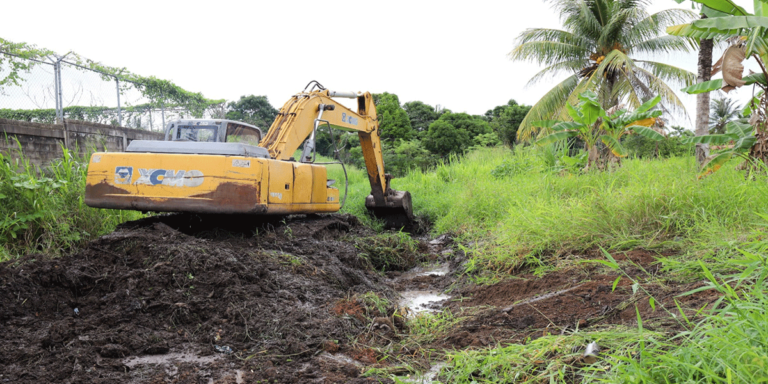 Alcaldía de Maturín inicia saneamiento de 350 metros de caño en El Nazareno