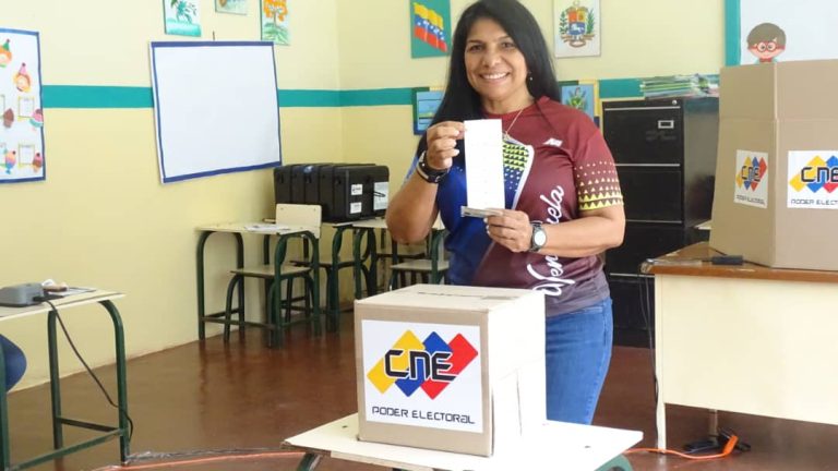 Alcaldesa de Caripe participó en el simulacro electoral y llamó a votar por el Esequibo