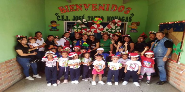 Centros de educación inicial dan la bienvenida a la Navidad