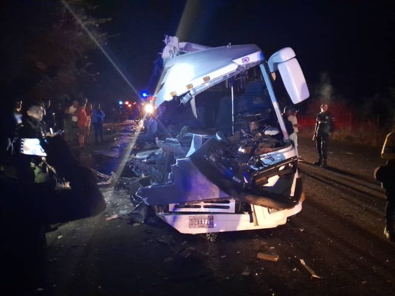 Carnaval inicia con dos fallecidos en accidente en Carabobo