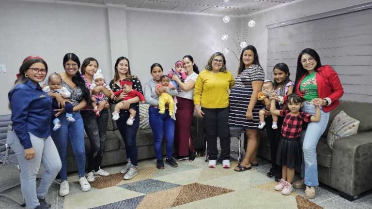 Alcaldía de Maturín conforma una gran familia con «Amor Gestante»