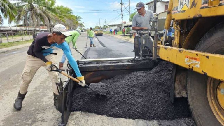 Mejoran  vialidad para rutas de transporte que circulan por Los Tapiales