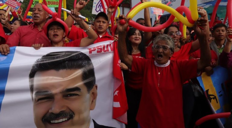 En Caripe marcharon apoyando al presidente Maduro