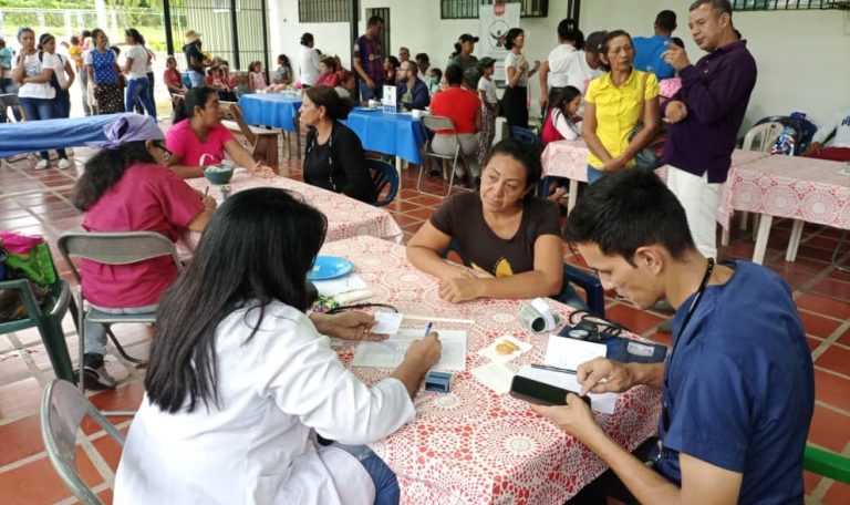 Conciencia Ciudadana brindó jornada médica en Chaparral