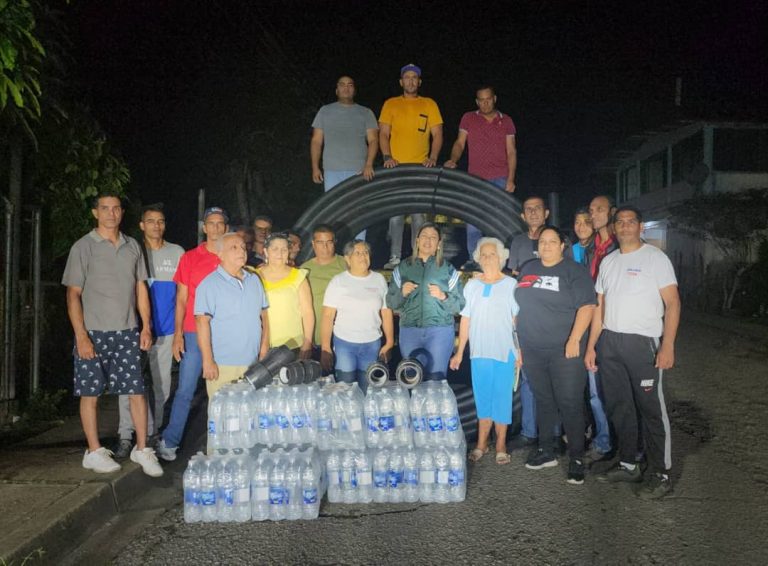 Más de 900 familias de Río Cocollar reciben tubería para reactivar servicio de agua