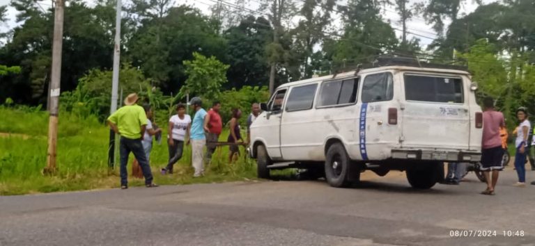 Motorizado paró en el Humnt tras impactar con una buseta en Maturín