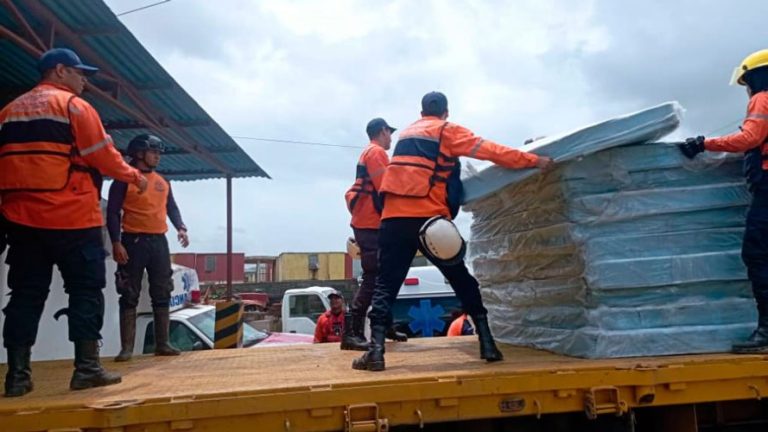 Autoridades han entregado 1.275 toneladas de ayuda a afectados por huracán Beryl en Venezuela