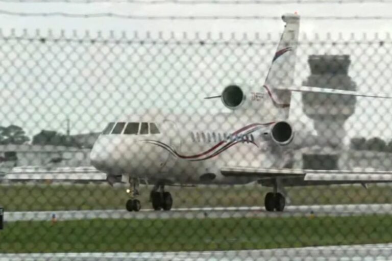 Un segundo avión venezolano esta bajo vigilancia en Dominicana