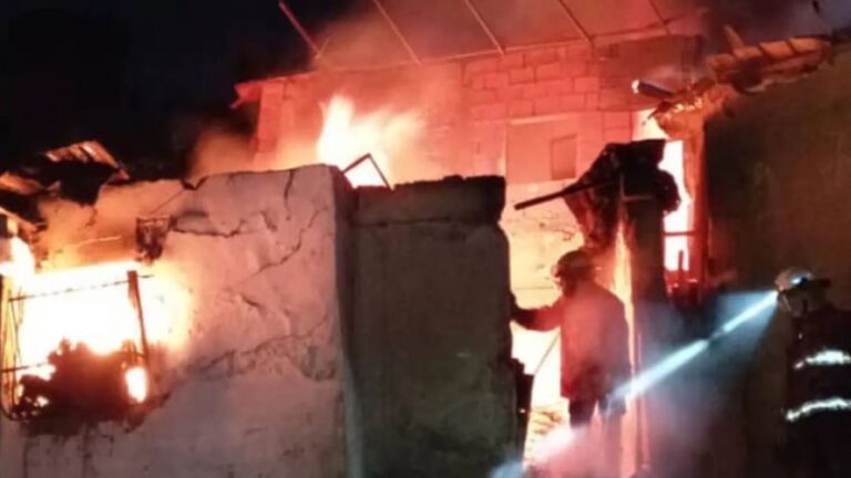 Incendio de vivienda en Catia deja tres fallecidos