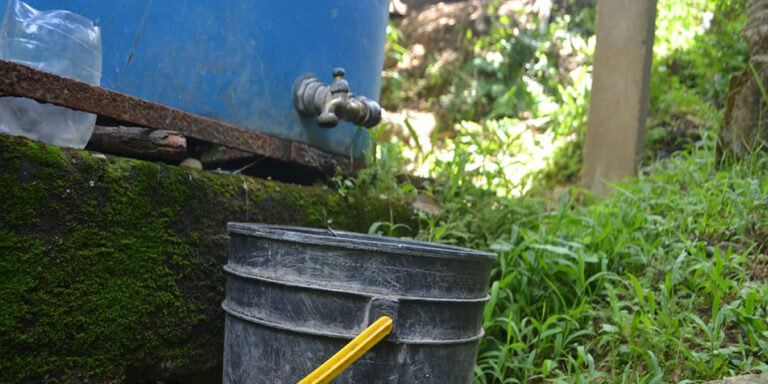 Vecinos de fundemos están nuevamente sin servicio de agua