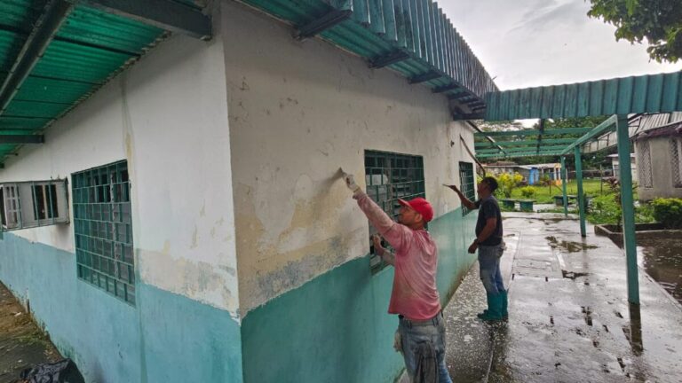 Inician rehabilitación de medicatura en Amana del Tamarindo