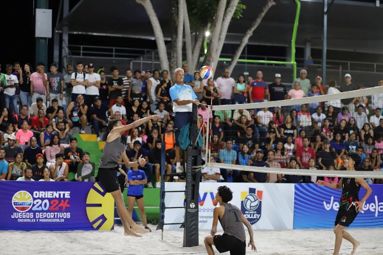 Monagas se impone a la dupla de Trujillo  en el inicio del voleibol de playa