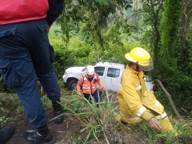 Cinco heridos deja vuelco en Rio Chiquito al norte de Monagas