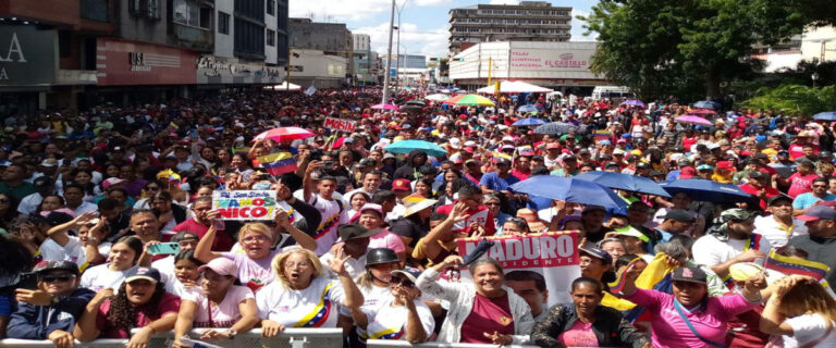 Monaguenses felicitan a Maduro y esperan mejoras