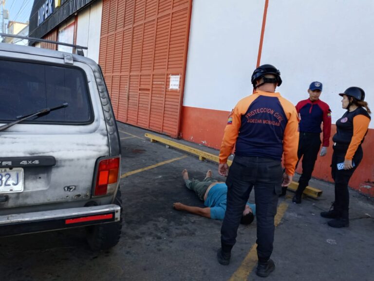 Hombre murió de un infarto frente al supermercado VIP