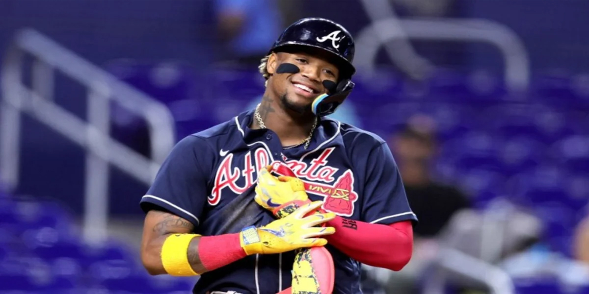 Ronald Acuña Jr. elegido entre los 16 mejores peloteros de la liga