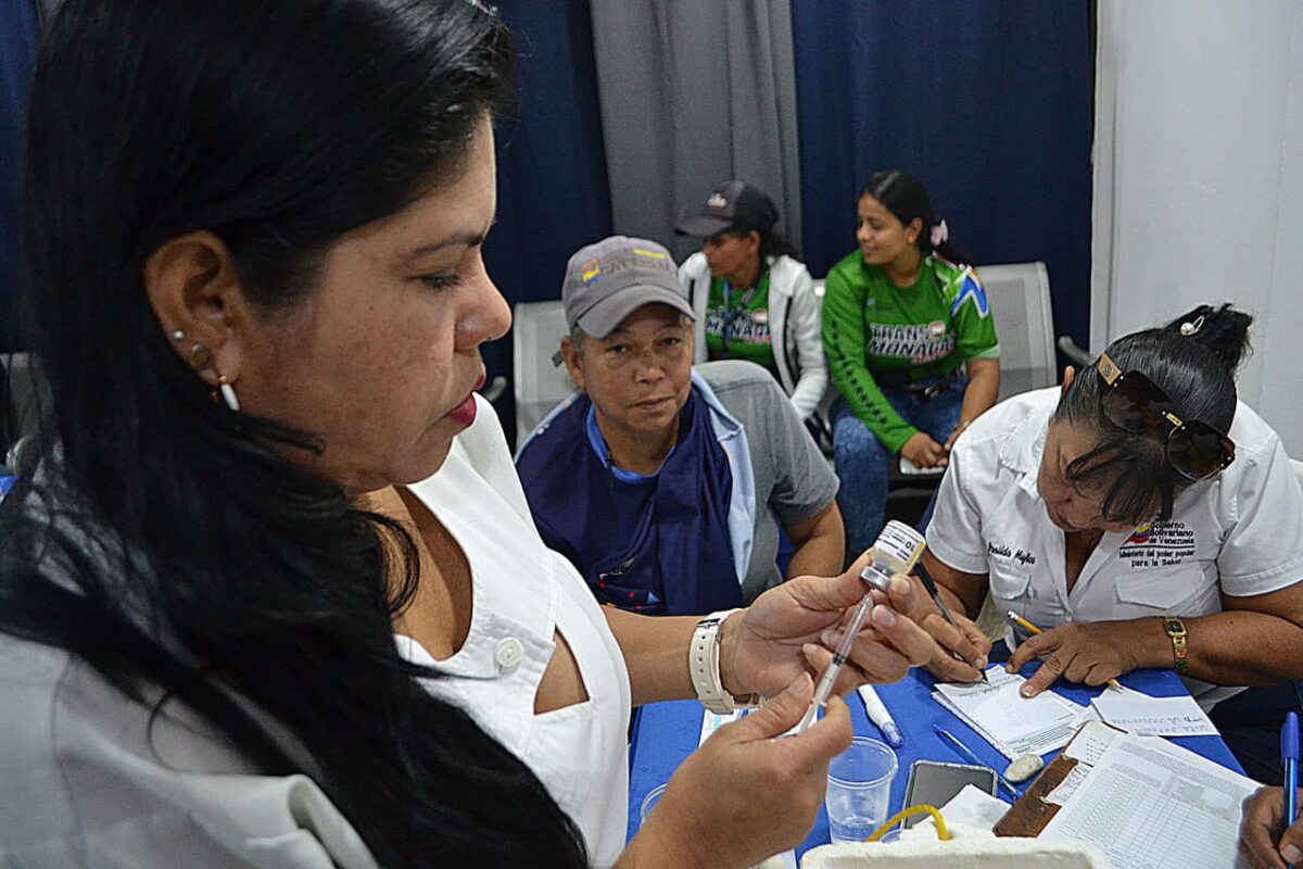 Más de 3 mil transportistas fueron atendidos en la jornada de salud del terminal