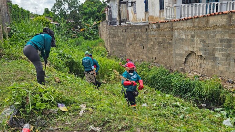 Alcaldía de Maturín inicia saneamiento del caño La Ceiba
