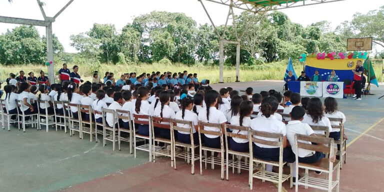 Impulsan valores en la comunidad de San José de Buja