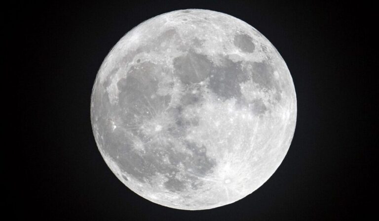 La NASA anuncia planes para crear «un pueblo» en la Luna