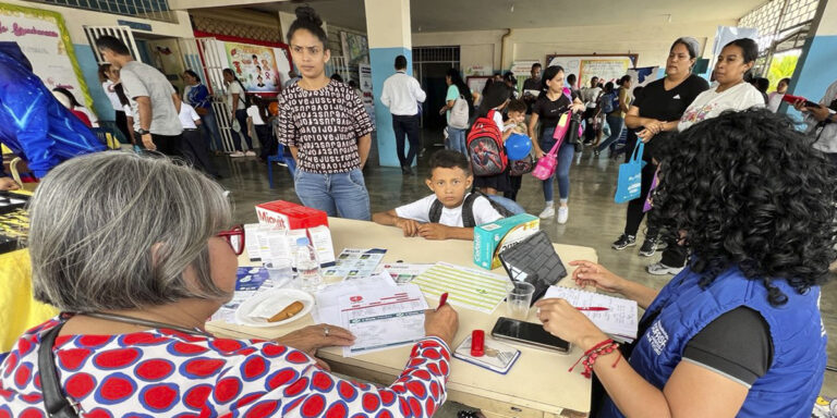 Más de 400 niños atendidos en la escuela Mila de la Roca