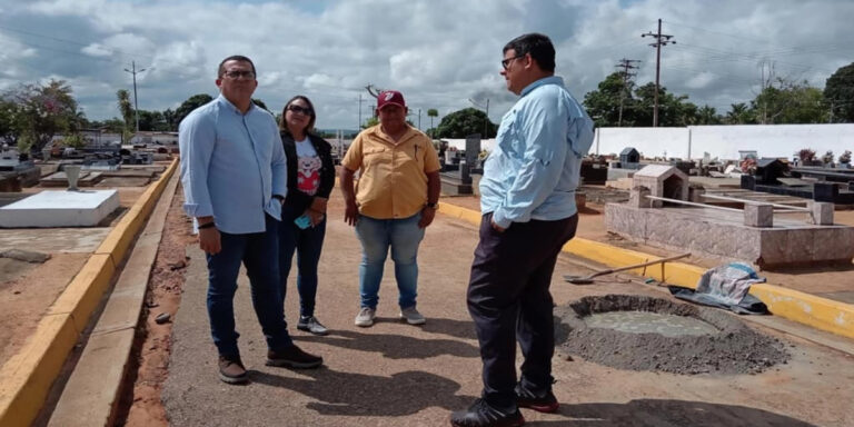 Supervisan restauración de los camposantos en Zamora