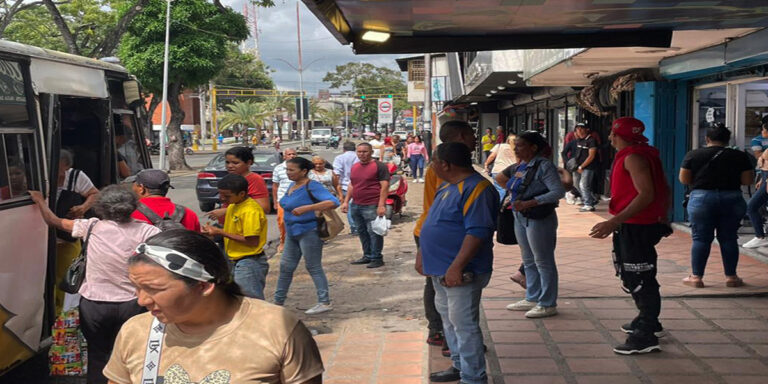 Comerciantes y transportistas laboraron con normalidad