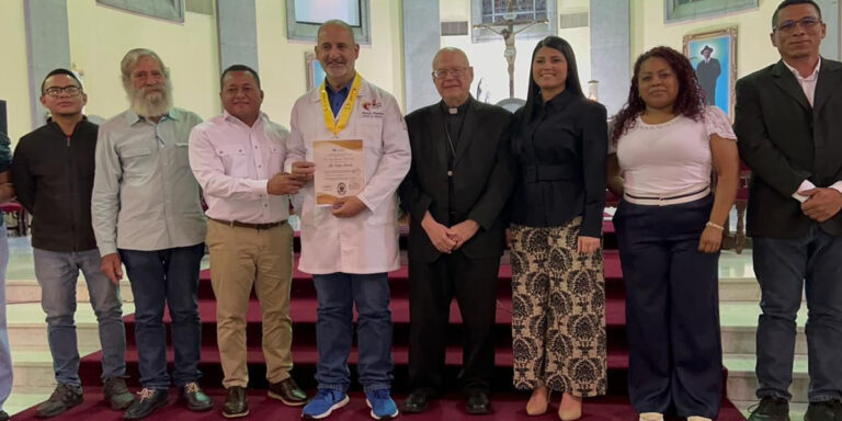 El Dr. Víctor Dávila recibió orden Dr. José Gregorio Hernández