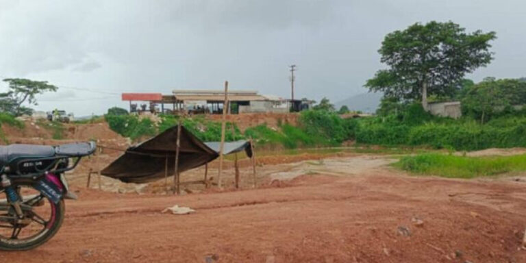 Fallecen tras inhalar gases tóxicos