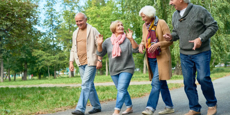 Luego de los 60 solo caminar no es suficiente
